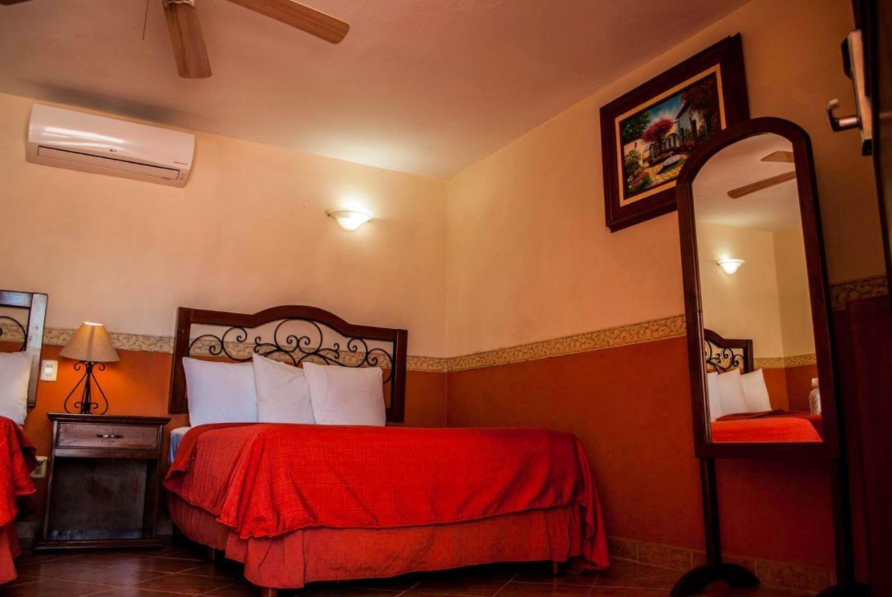 Maya Campeche Hotel Esterno foto