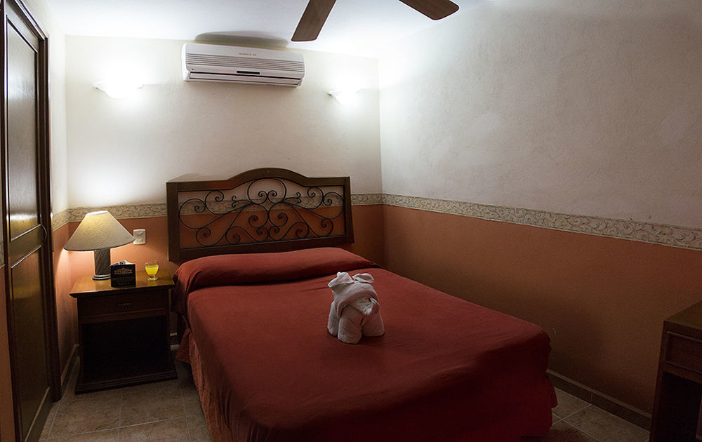 Maya Campeche Hotel Esterno foto